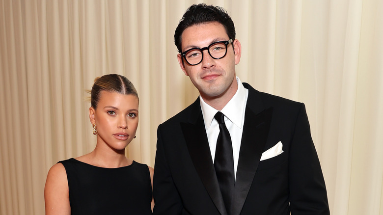  Sofia Richie and Elliot Grainge attend the Elton John AIDS Foundation's 30th Annual Academy Awards Viewing Party on March 27, 2022 in West Hollywood, California. 