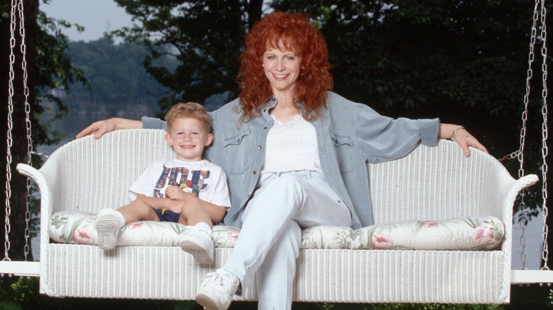 Reba McEntire and young Shelby Blackstock smiling
