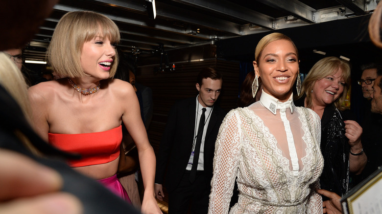 Beyoncé and Taylor Swift backstage at the Grammys