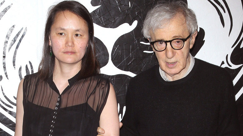 Woody Allen and Soon-Yi Previn posing