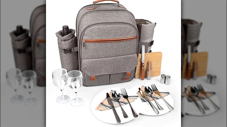 Grey picnic backpack with wine holder