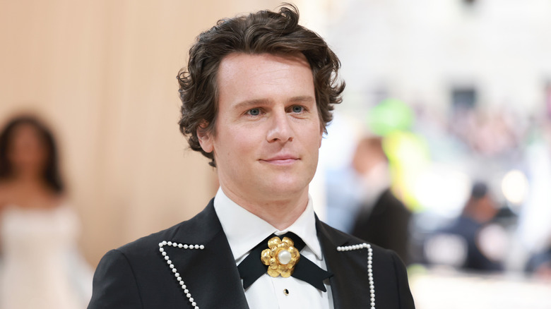 Jonathan Groff smiling