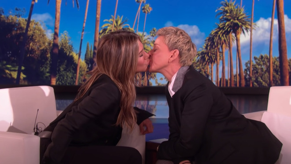 Jennifer Anniston and Ellen DeGeneres kissing