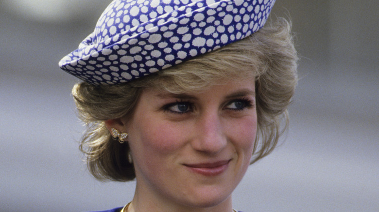 Princess Diana wearing hat