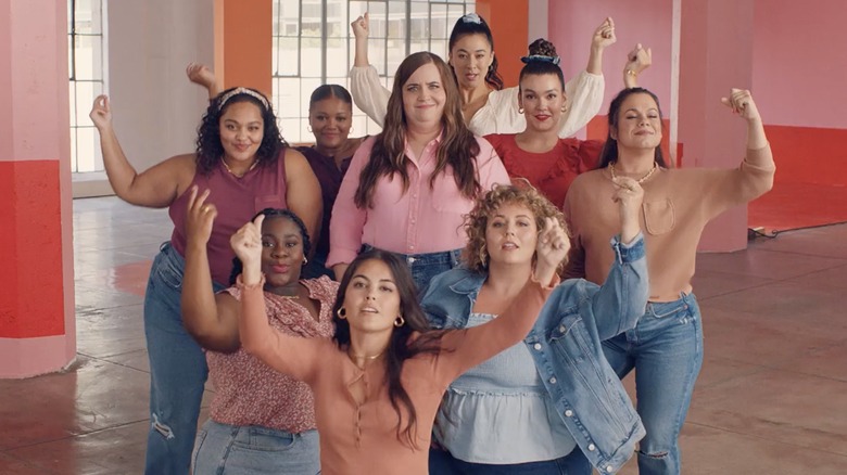 Aidy Bryant in an Old Navy commercial