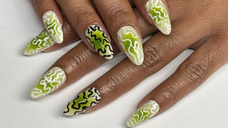 Airbrushed nail art