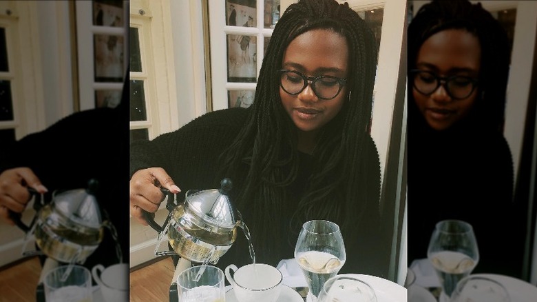 Leila Roker preparing a cup of tea