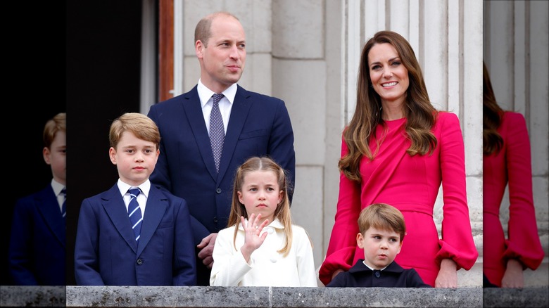 Prince George, Princess Charlotte, Prince Louis, Kate Middleton, and Prince William on the Buckingham Palace balcony