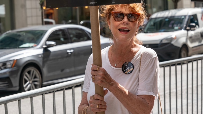 Susan Sarandon WGA protest 2023