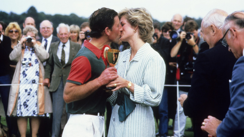 Charles and Diana kissing 