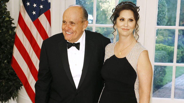 Rudy Giuliani and Maria Ryan posing