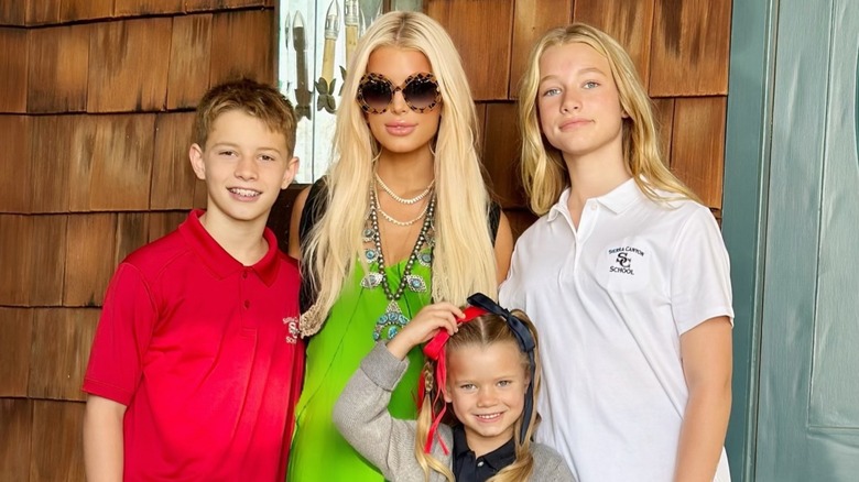 Jessica Simpson with her kids