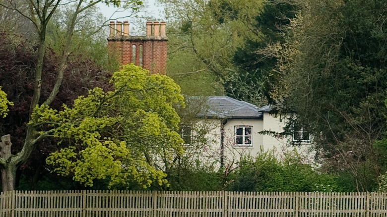 Frogmore Cottage distant shot