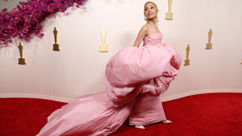All The WorstDressed Stars At The 2024 Oscars