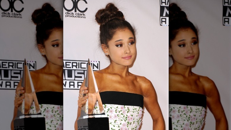 Ariana Grande at the 2015 American Music Awards