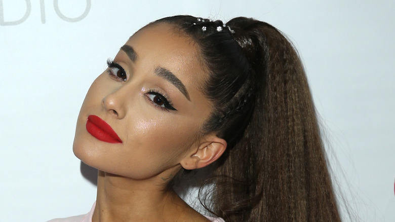 Ariana Grande makeup