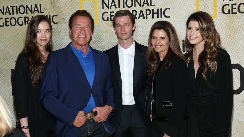 Arnold Schwarzenegger with his wife and kids 