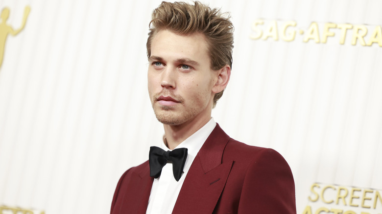 Austin Butler looking at camera