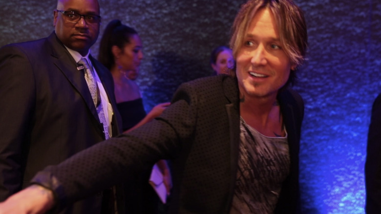 Keith Urban looks confused during interview