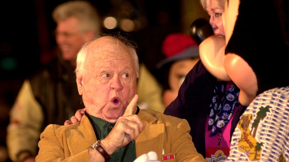 Mickey Rooney pointing a finger