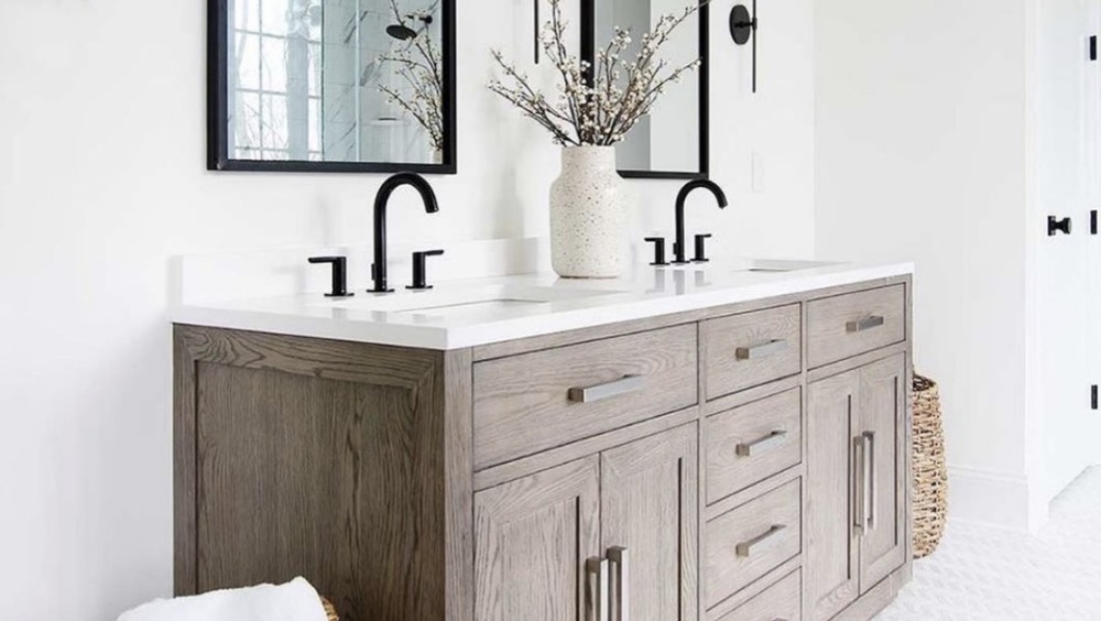 Bathroom sink with mixed metals