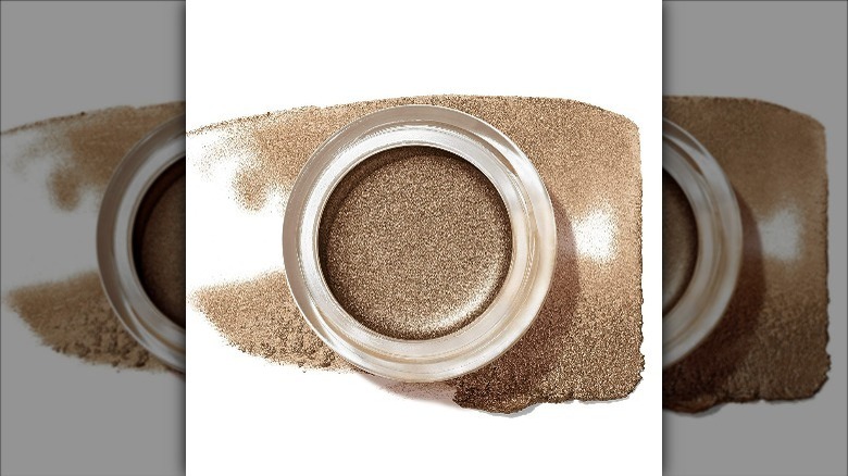 Revlon cream eyeshadow in Caramel