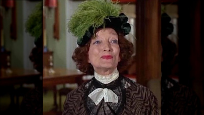 Estelle Winwood in "Bewitched"