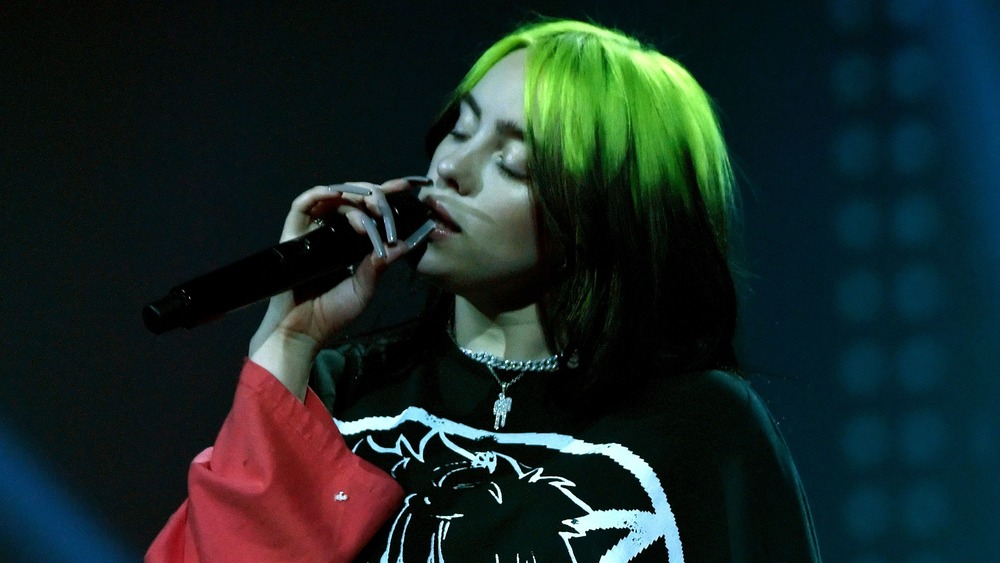 Billie Eilish sings