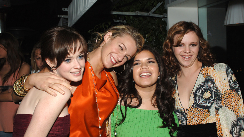 the cast of the Sisterhood of the Traveling Pants