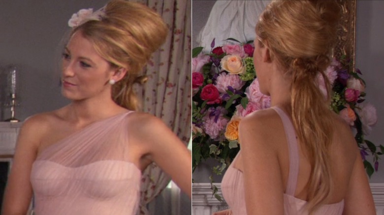 Blake Lively posing as Serena van der Woodsen in Gossip Girl Season 5