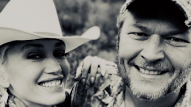 Selfie of Gwen Stefani and Blake Shelton