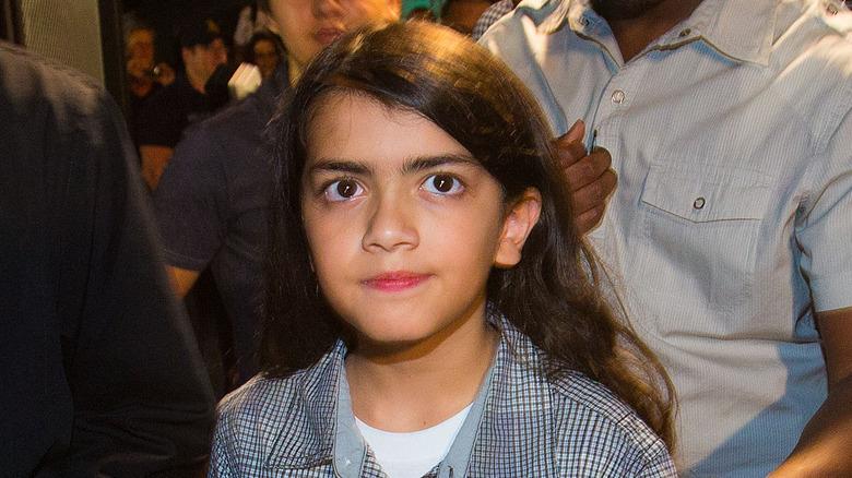 Blanket Jackson looking up