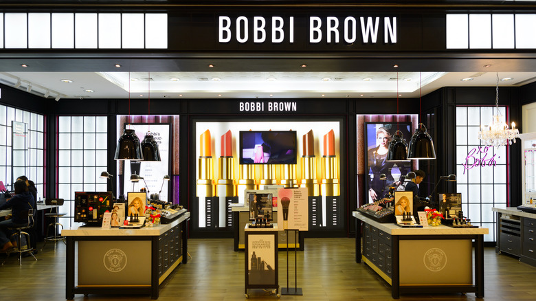Bobbi Brown storefront 