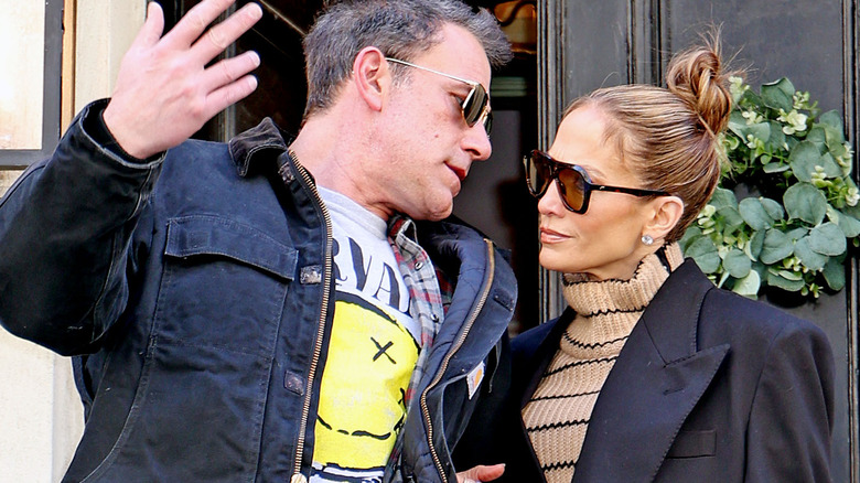 Ben Affleck leans down to speak to Jennifer Lopez 