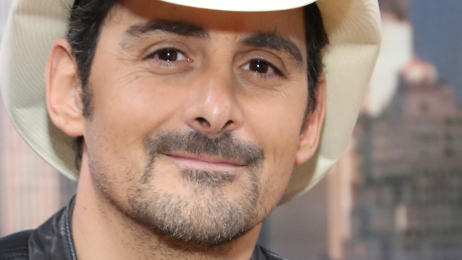 Brad Paisley's Stunning Net Worth Revealed