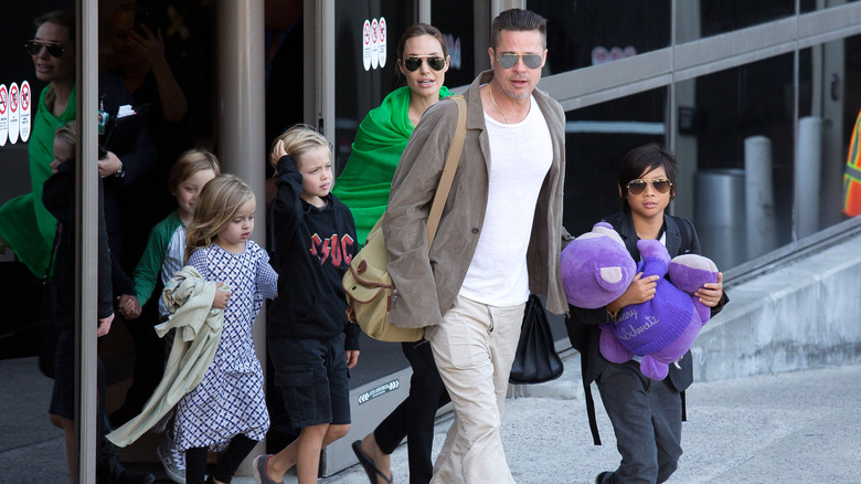 brad pitt, angelina jolie, kids