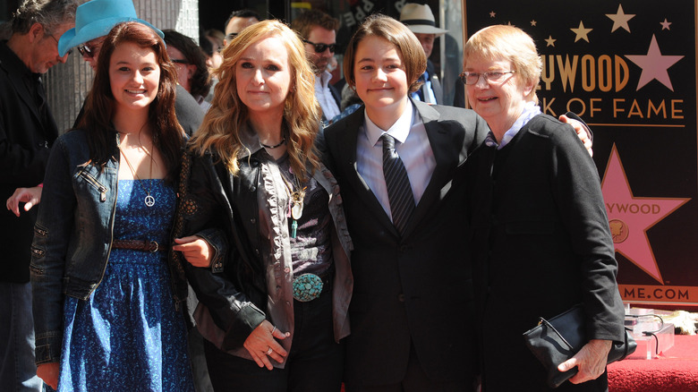 melissa etheridge with mother, daughter bailey, son beckett