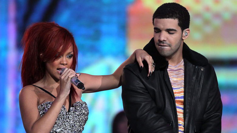 Rihanna singing with Drake