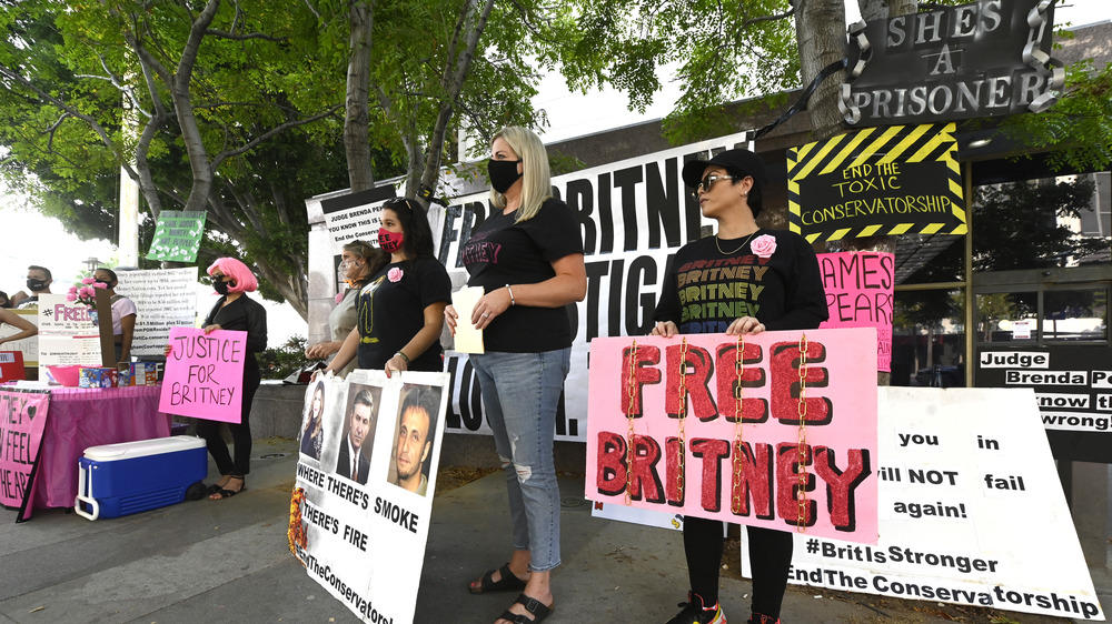 The #FreeBritney movement is mainly fan-based