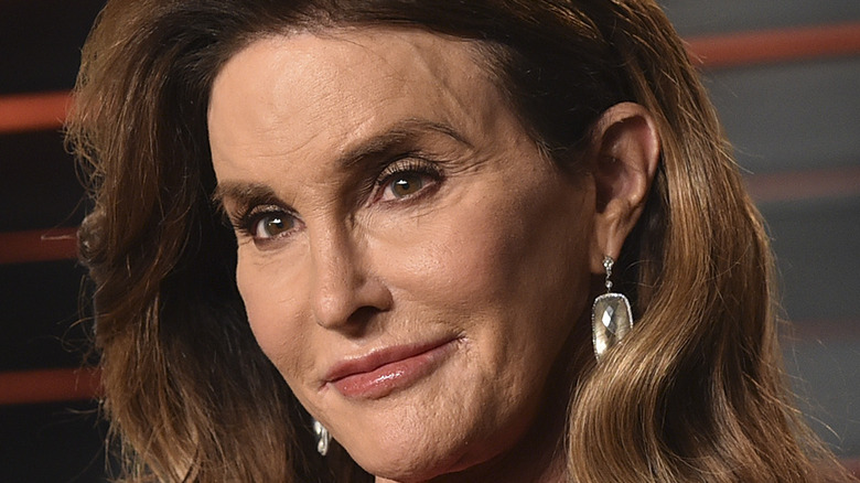 Caitlyn Jenner poses on the red carpet