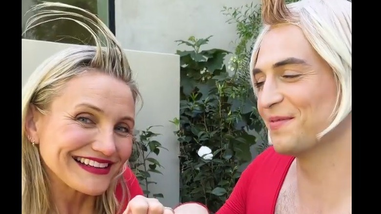 Cameron Diaz recreates the hair gel scene from Something About Mary