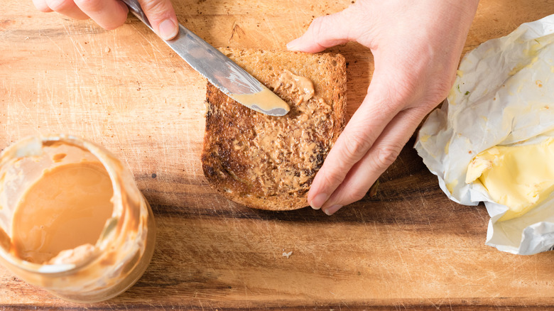 can-you-eat-peanut-butter-while-pregnant