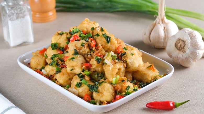 Cooked tofu with spices and veggies