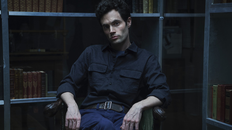 Penn Badgley looks scary as Joe Goldberg