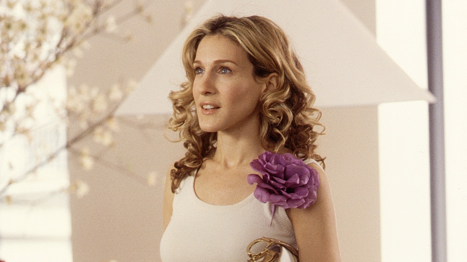 This Carrie Bradshaw-Approved Summer Wardrobe Staple Is Taking