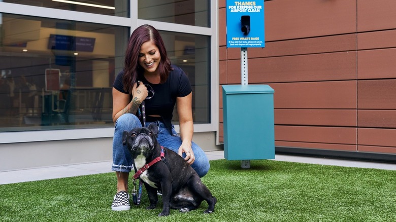 Cassadee Pope and Cuppy