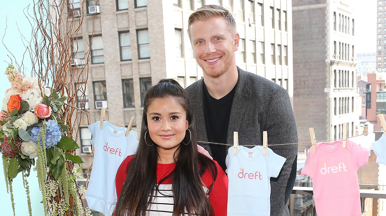 Catherine and Sean Lowe celebrating their pregnancy in 2016