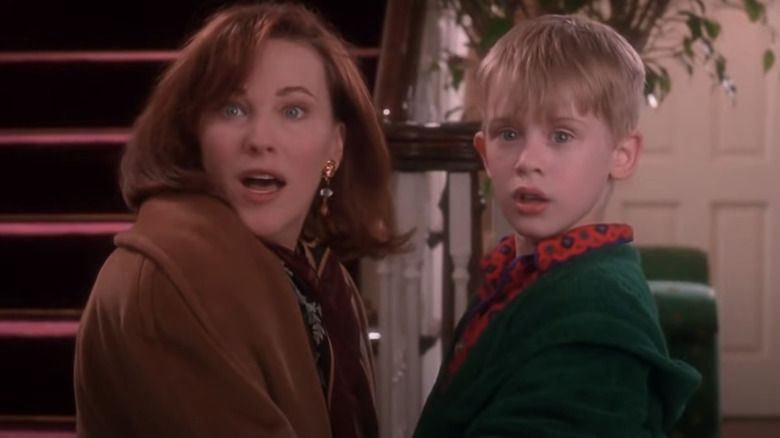 Catherine O'Hara and Macaulay in Home Alone