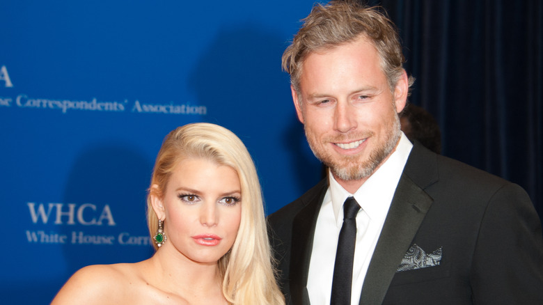 Jessica Simpson and Eric Johnson at a red carpet event