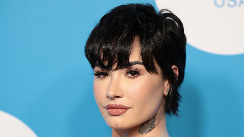 Demi Lovato with black fringe bob 